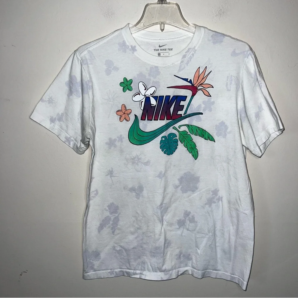 Nike The Nike Tee Paradise Plant T-shirt Size Medium